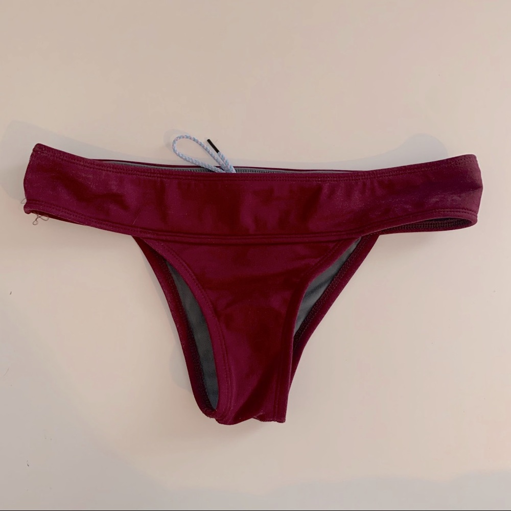 JOLYN SOFTY II SIZE SMALL BOTTOMS